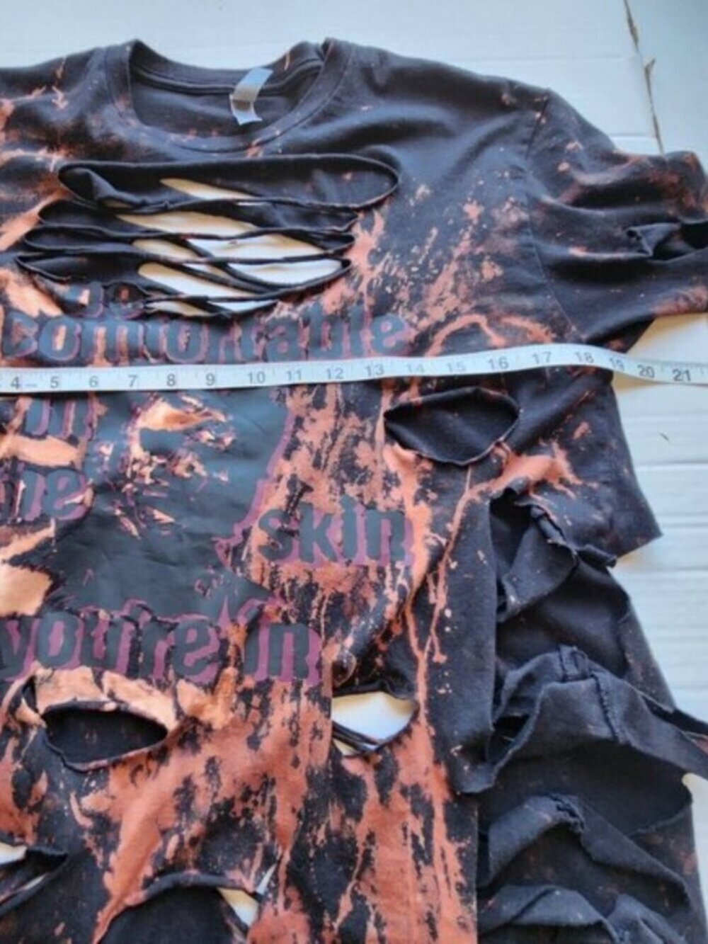 Next Level Apparel Women's Size Medium Be Comfortable In The Skin You're In Tee - Picture 11 of 13